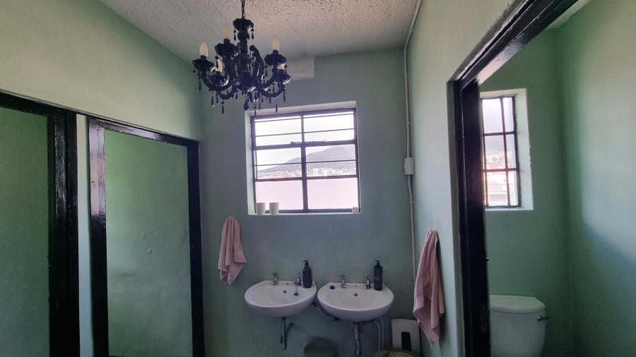 To Let Commercial Property for Rent in Woodstock Western Cape